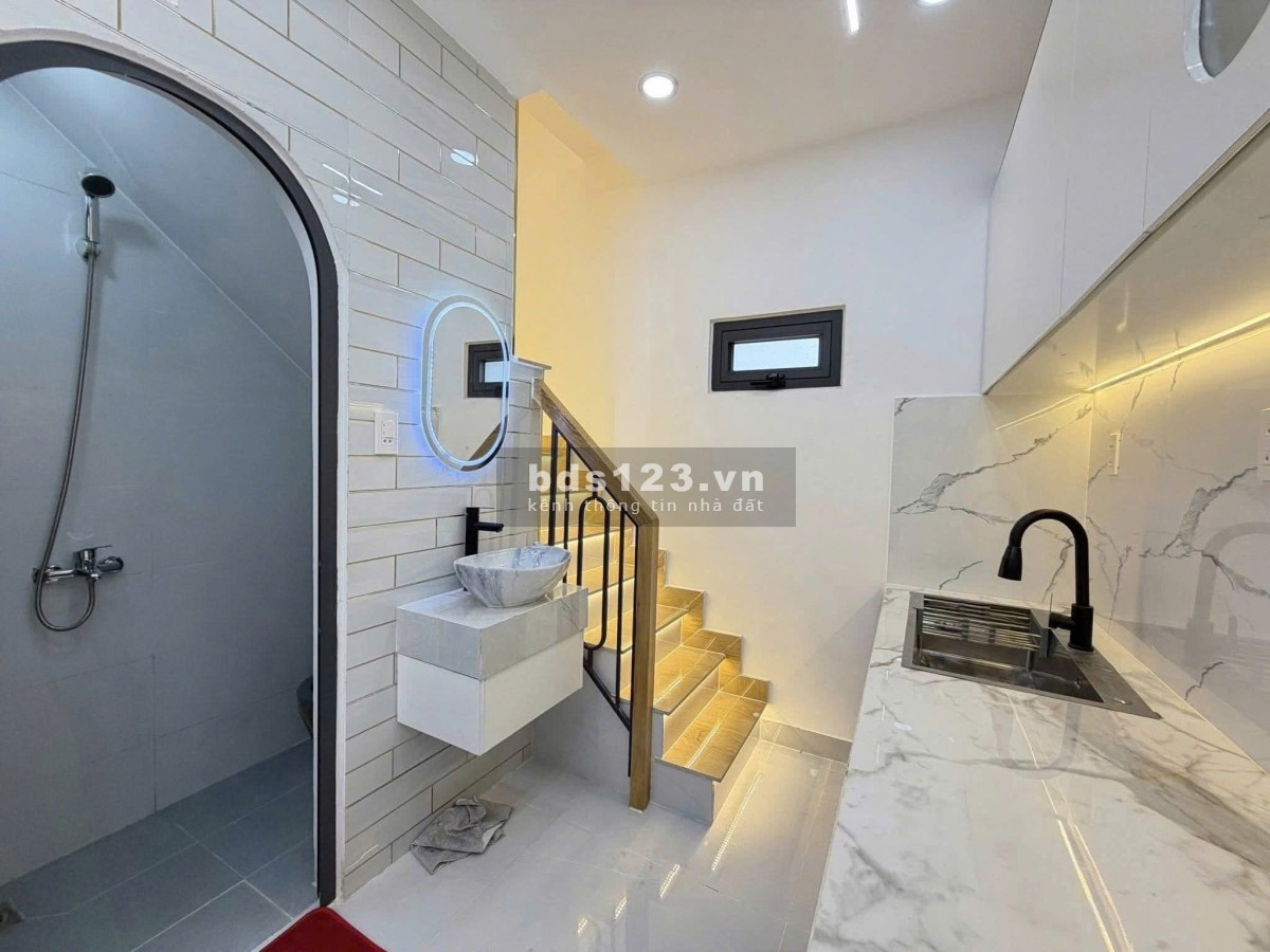 BÁN LẸ con en phường Thông Tây Hội, TPHCM, SHR,1 tỷ 890(TL)