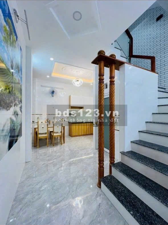 RA ĐI NHANH con VK, Phan Huy Ích- p12- Gò Vấp, SHR, 3tyr940(TL)