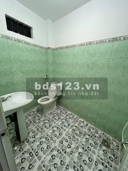 Phòng cửa sổ trời, full tiện nghi tại 349 Tô Ký, P. Trung Mỹ…