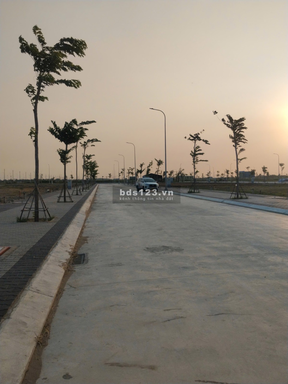 Đầu tư chỉ 500tr lô 90m2 đối diện TTTM ngay Mặt tiền Vành…