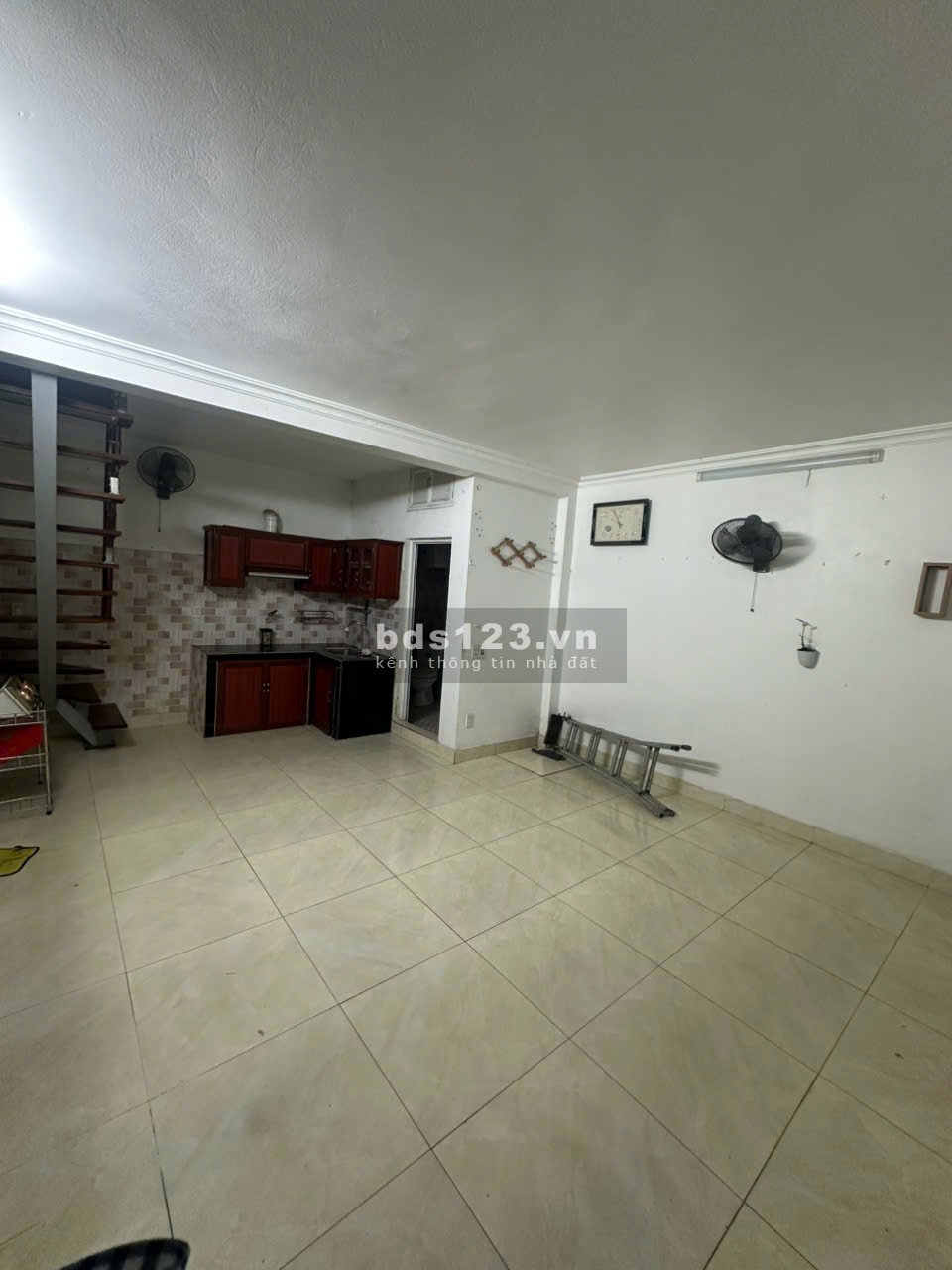 Cho thuê nhà riêng 2 tầng x 30m2, Khương Thượng (Nội thất cơ bản, gần bệnh viện, trường học, chợ)