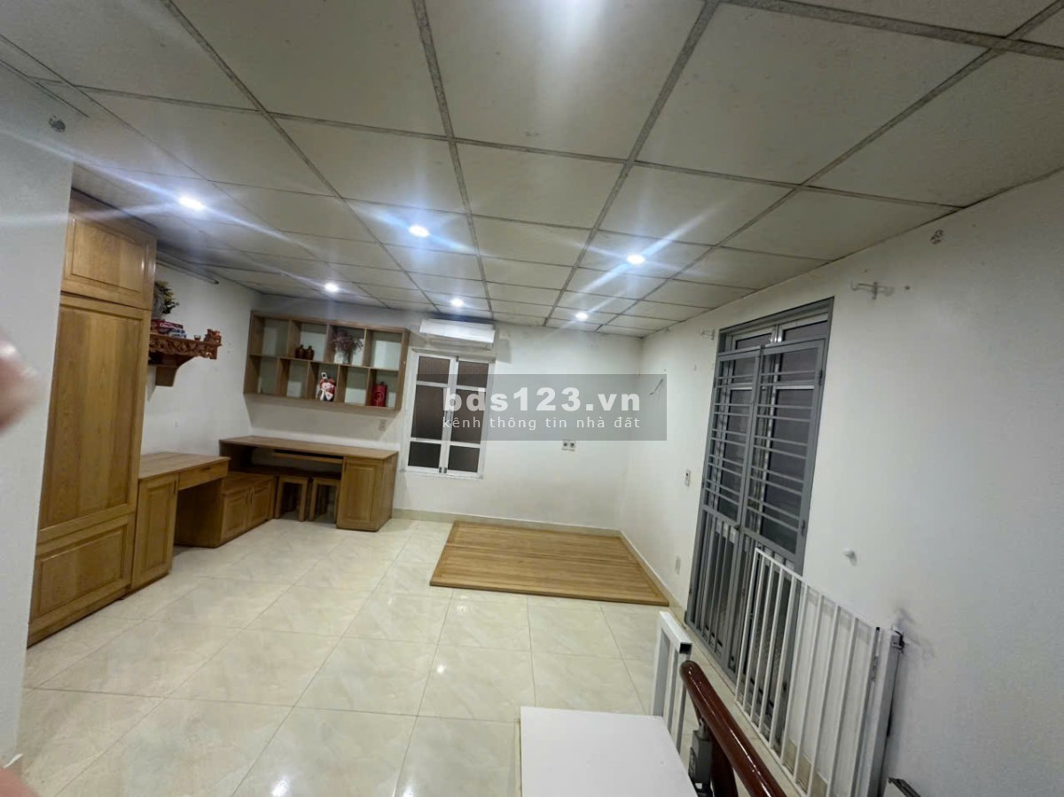 Cho thuê nhà riêng 2 tầng x 30m2, Khương Thượng (Nội thất cơ bản, gần bệnh viện, trường học, chợ)