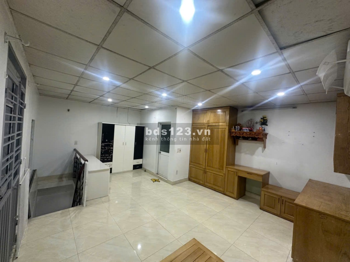 Cho thuê nhà riêng 2 tầng x 30m2, Khương Thượng (Nội thất cơ bản, gần bệnh viện, trường học, chợ)