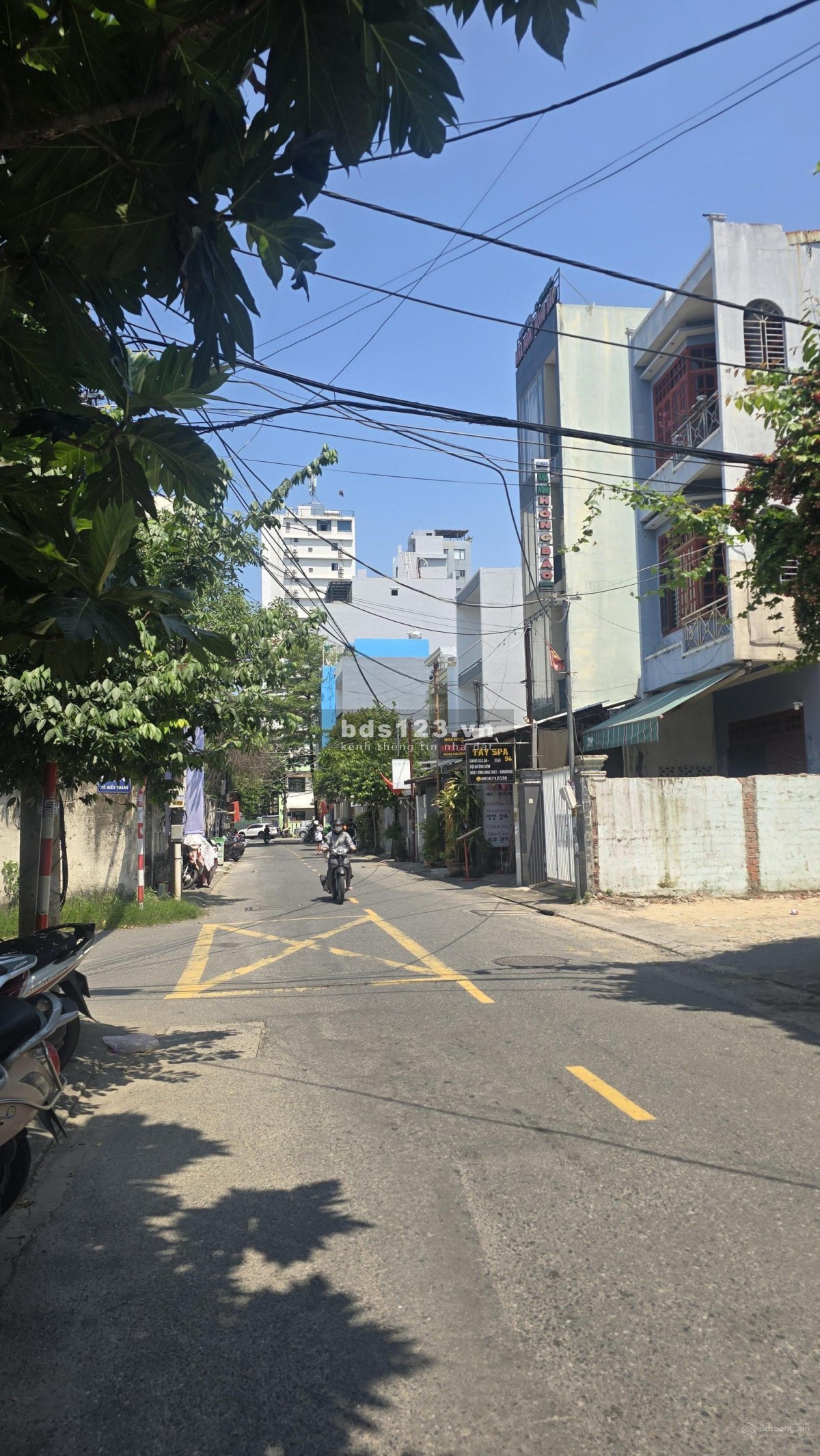 Bán nhà mặt tiền Tô Hiến Thành, cách biển 200m, gần ngay…