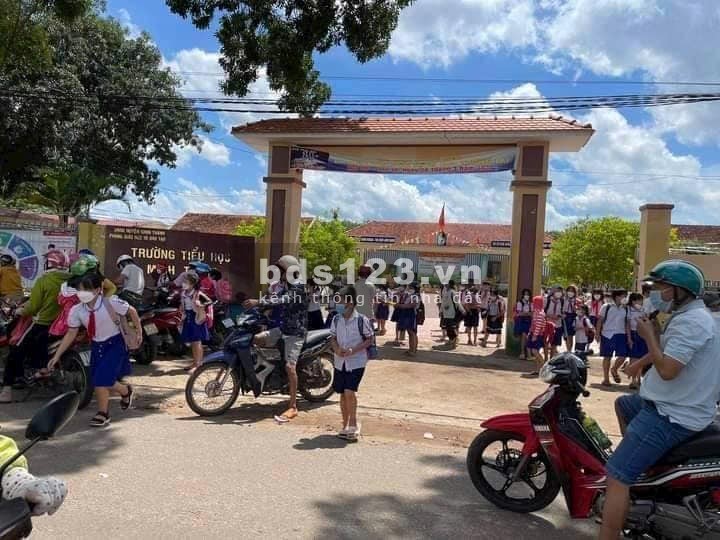 KẸT TIỀN BÁN 2010m2 ĐẤT SỔ HỒNG RIÊNG NGAY KCN LỚN ĐANG…