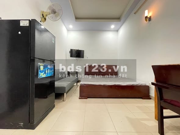 Phòng trọ 201 Cộng Hoà, Tân Bình - Đủ nội thất, có thang máy