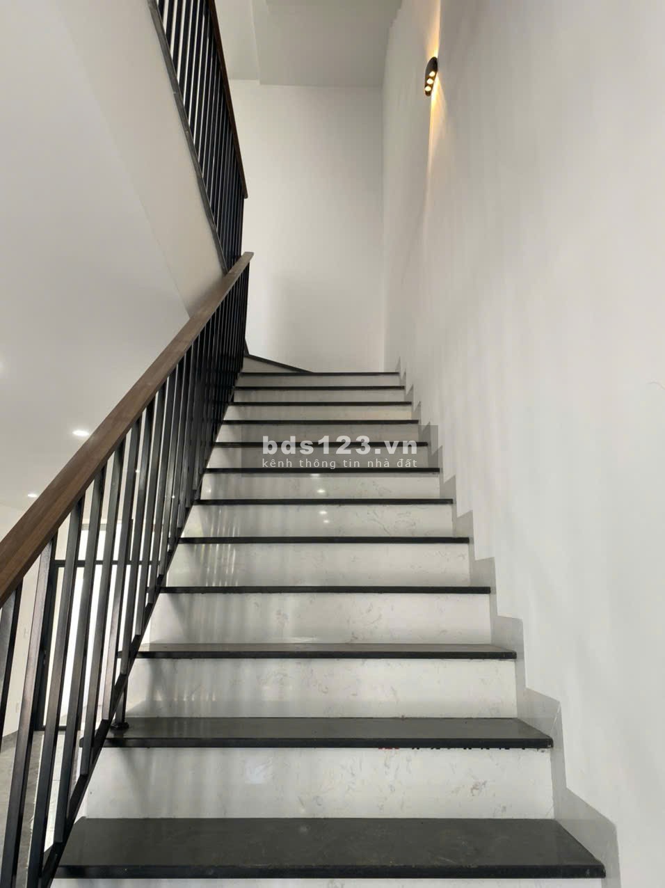 Cho thuê nhà nguyên căn 4 tầng KĐT Thành Phố Cà Phê giá tốt.