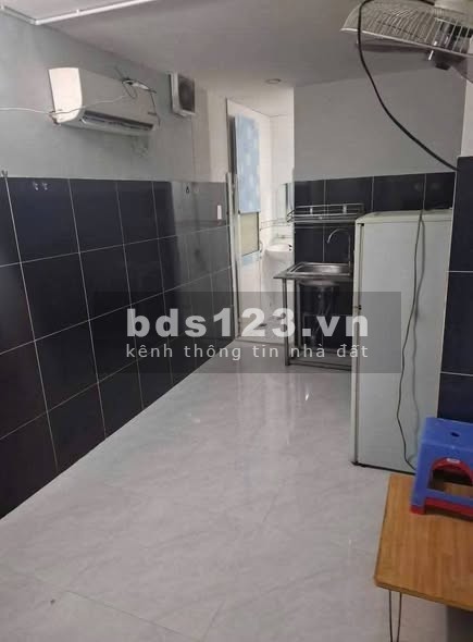 Phòng cho thuê Hẻm 409 Lê Quang Định, đầy đủ nội thất,…