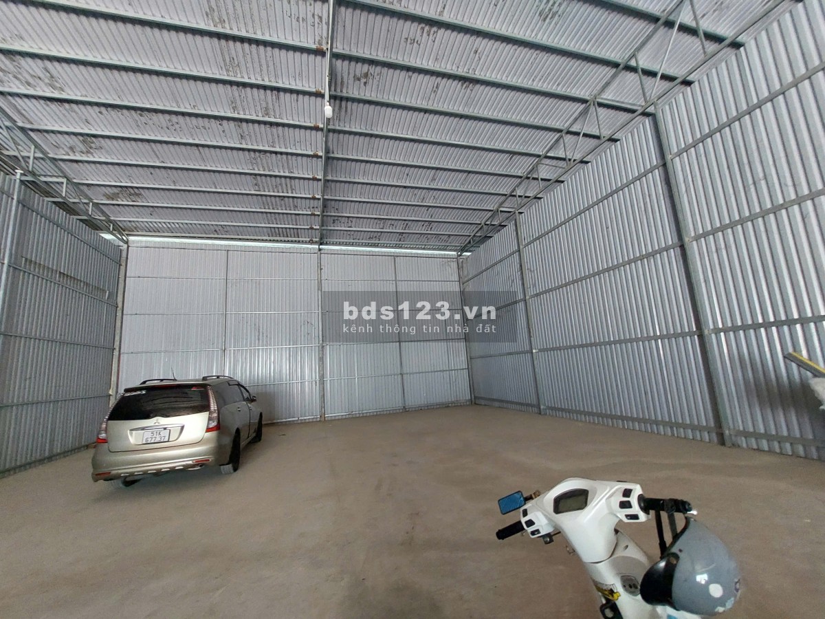 Cho thuê kho Quận 7 320m² trần cao 7m – container 40feet vào –…