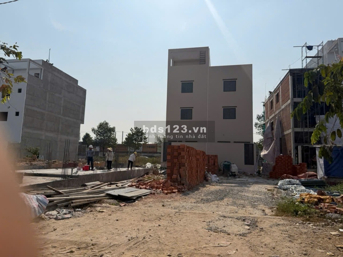 Bán nền đất 80m2 tại khu đô thị đông bình dương giá 1 tỷ 240 triệu. Liên hệ 0856817178