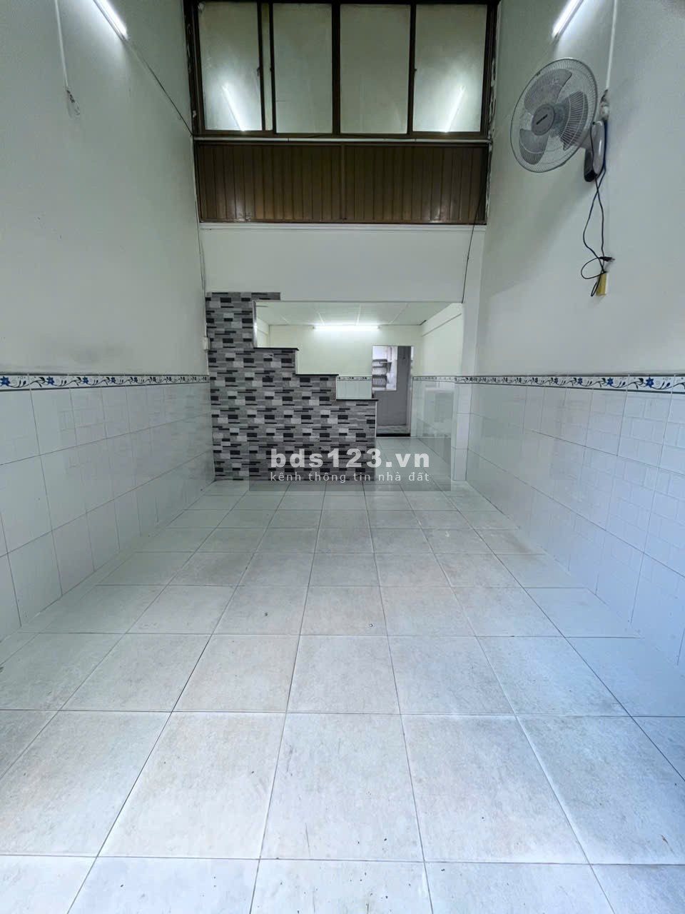 Cho thuê nhà nguyên căn hẻm ô tô Lò Siêu–Lãnh Binh Thăng Q11