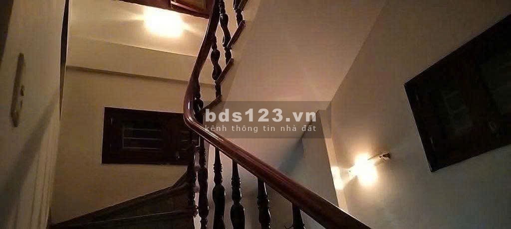 Cho thuê nhà riêng 35m2 Lương Định Của, ở ngay, chính chủ