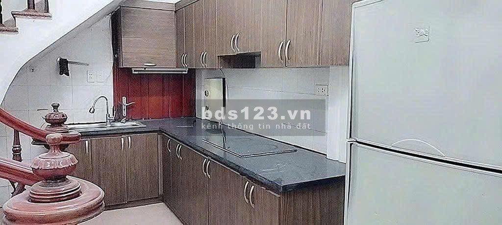 Cho thuê nhà riêng 35m2 Lương Định Của, ở ngay, chính chủ