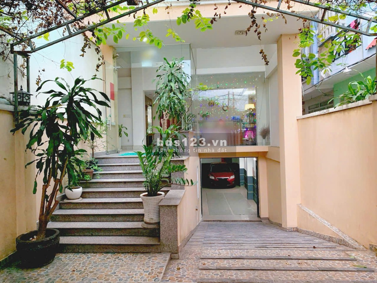 Cho thuê khách sạn 26 Phòng/Có Thang máy, mặt tiền Quận 12