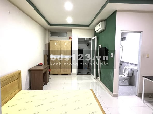 Phòng trọ 30m2, bếp riêng, thang máy, gần ĐH Ngoại Thương,…