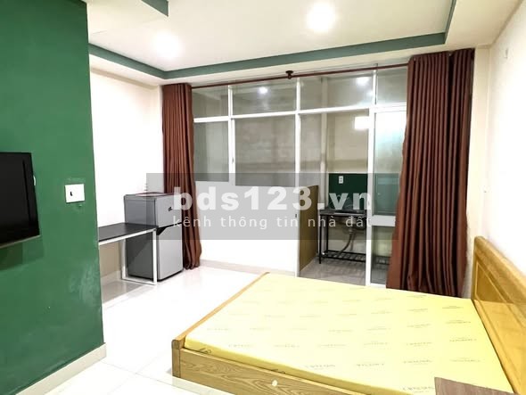 Phòng trọ 30m2, bếp riêng, thang máy, gần ĐH Ngoại Thương,…