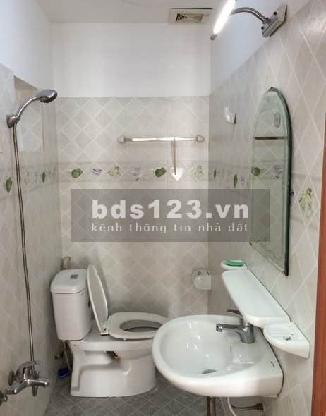 Cho thuê phòng ban công 3.3 triệu tại Thích Quảng Đức, Phú Nhuận