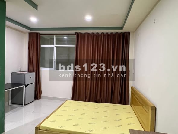 Phòng trọ 30m2, bếp riêng, thang máy, gần ĐH Ngoại Thương,…