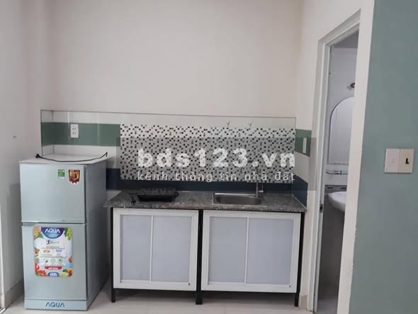 Phòng trọ 30m2, bếp riêng, thang máy, gần ĐH Ngoại Thương,…