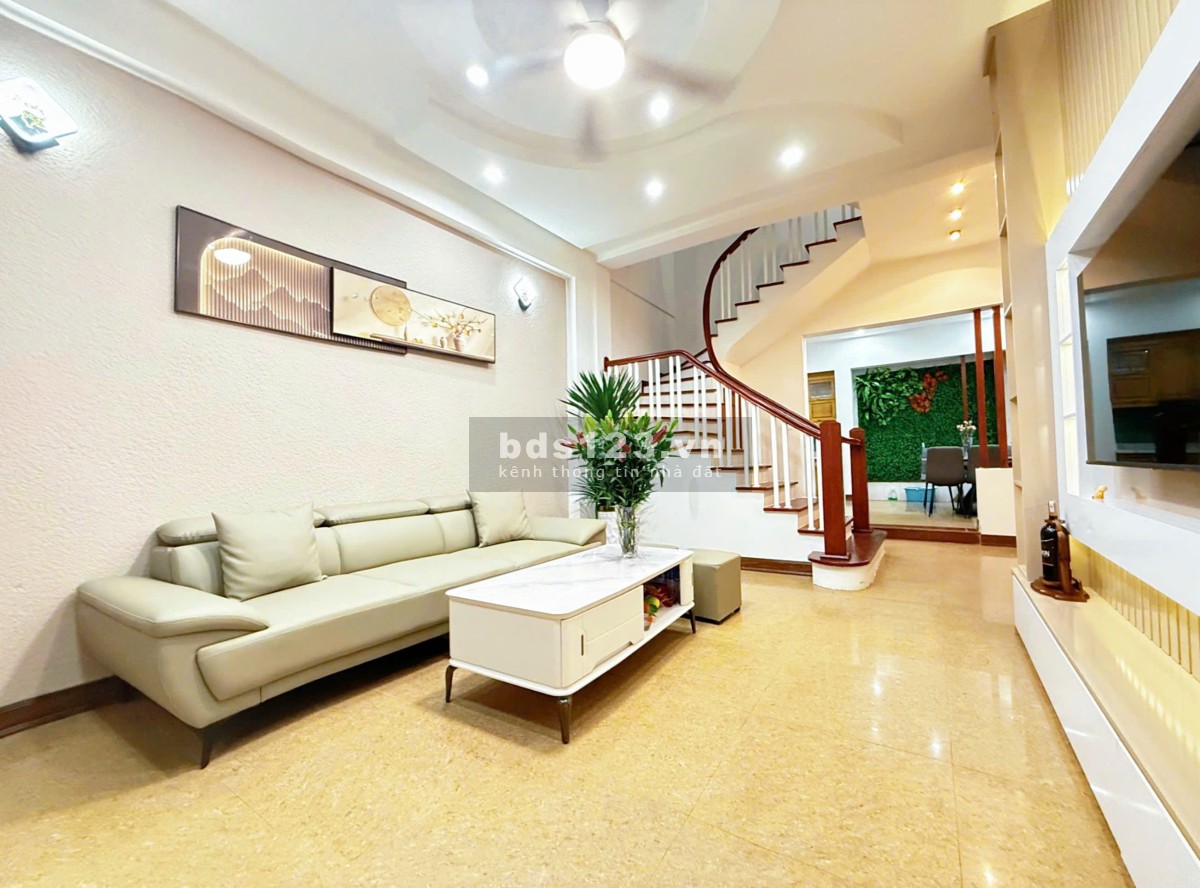  ĐỪNG MUA NHÀ CẦU GIẤY NẾU BẠN CHƯA XEM CĂN NHÀ NÀY!