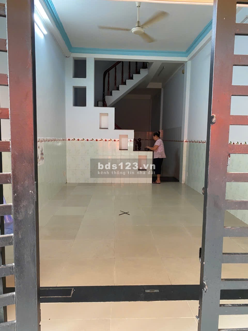 Cho thuê nhà nguyên căn hẻm xe hơi 4pn 3wc tại Hoàng Hoa Thám -…