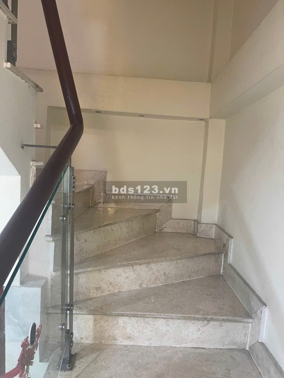 Bán nhà Quận 10 Đường Ngô Gia Tự - Khu vự trung tâm tiện di…