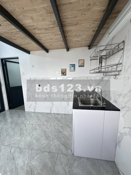 Phòng mới xây có máy lạnh, cửa sổ trời lớn tại Quận 12 -…