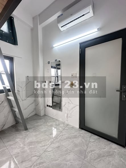 Phòng mới xây có máy lạnh, cửa sổ trời lớn tại Quận 12 -…