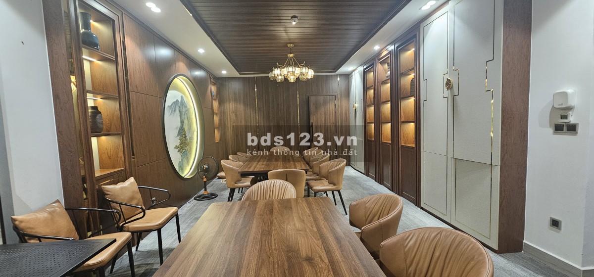 CHO THUÊ 2 SÀN -LÀM VĂN PHÒNG - GIÁ 270 TRIỆU - DIỆN TÍCH 667m2