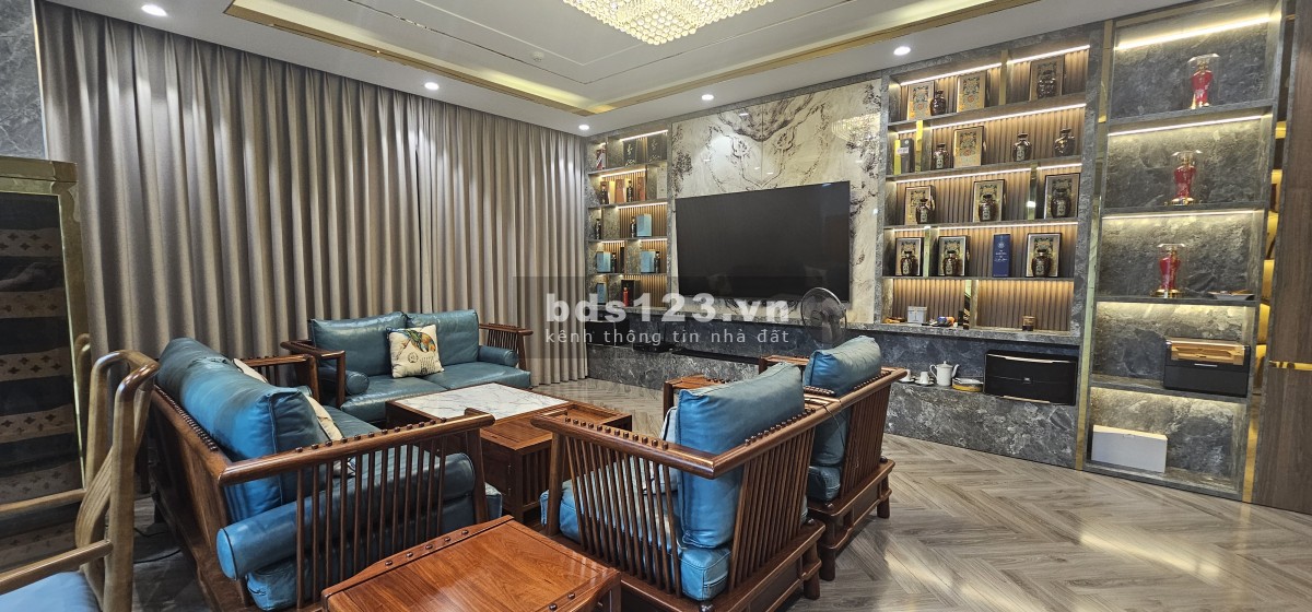 CHO THUÊ 2 SÀN -LÀM VĂN PHÒNG - GIÁ 270 TRIỆU - DIỆN TÍCH 667m2