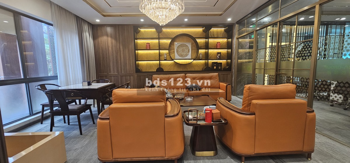 CHO THUÊ 2 SÀN -LÀM VĂN PHÒNG - GIÁ 270 TRIỆU - DIỆN TÍCH 667m2