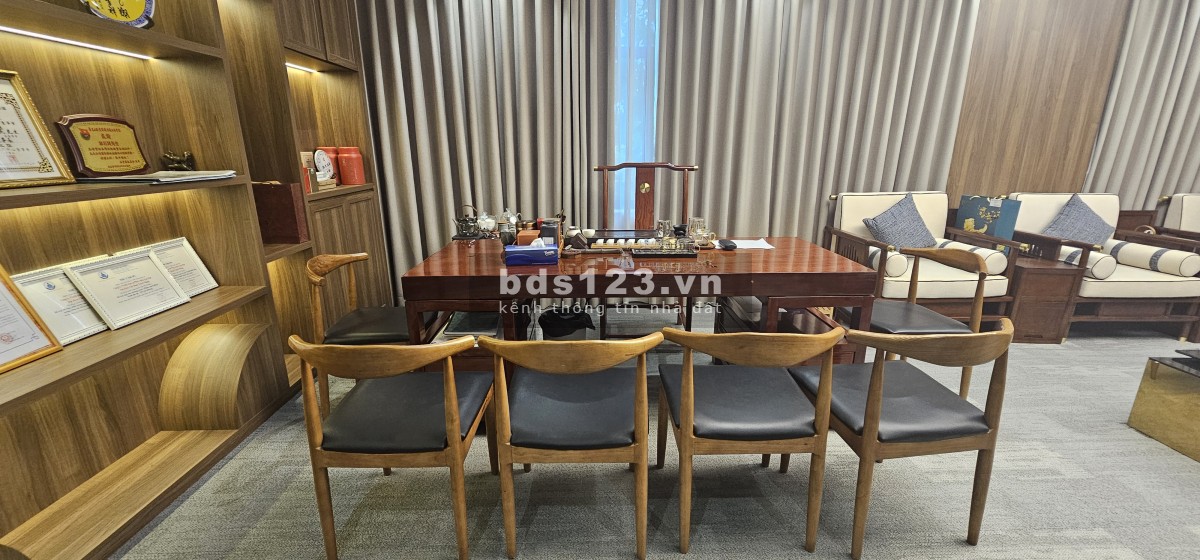 CHO THUÊ 2 SÀN -LÀM VĂN PHÒNG - GIÁ 270 TRIỆU - DIỆN TÍCH 667m2