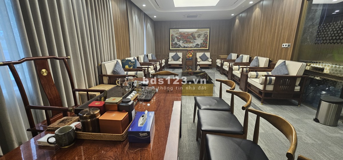 CHO THUÊ 2 SÀN -LÀM VĂN PHÒNG - GIÁ 270 TRIỆU - DIỆN TÍCH 667m2