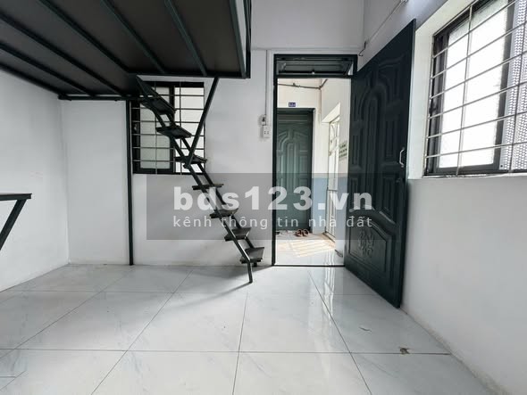 Phòng trọ gác cao, cửa sổ trời 95 Phan Văn Hùm, Q12 - 2.7 triệu