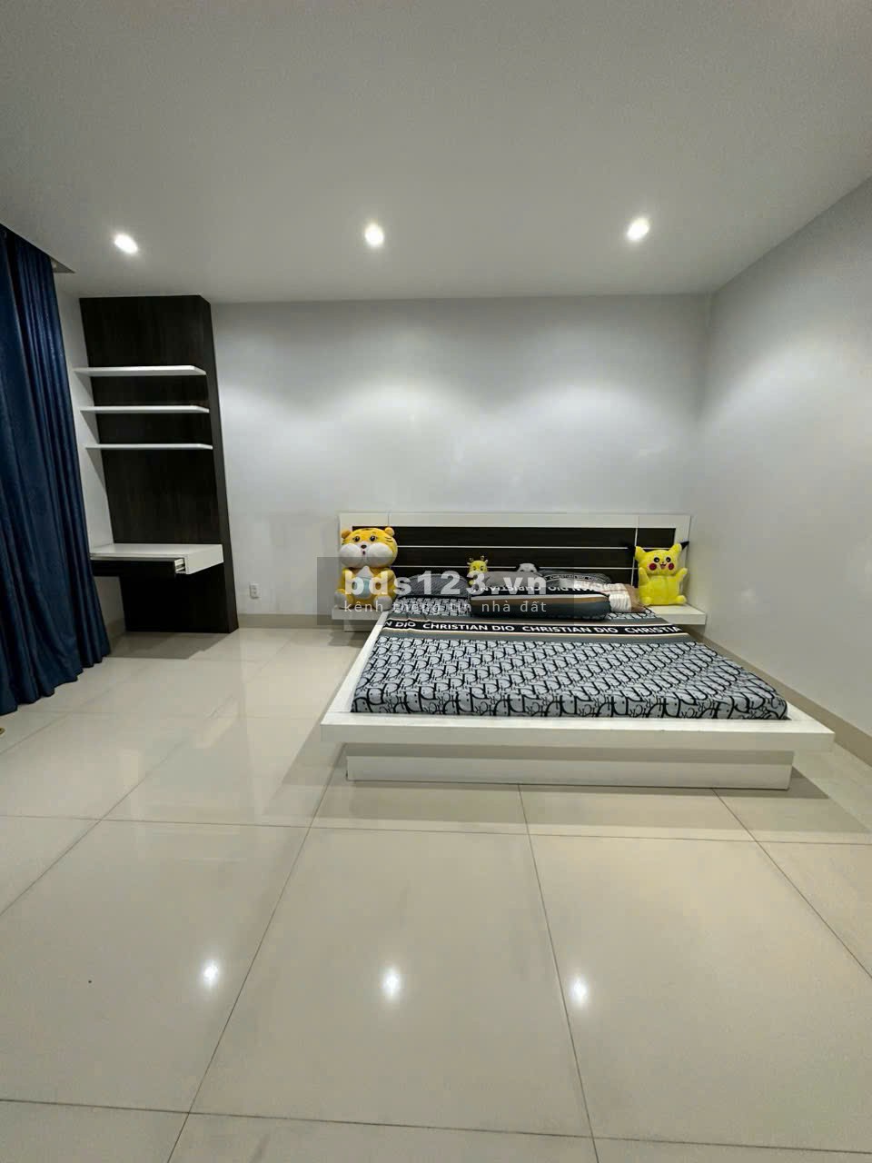 Bán nhà mặt tiền Lê Thị Riêng 3 lầu đối diện Ủy Ban…