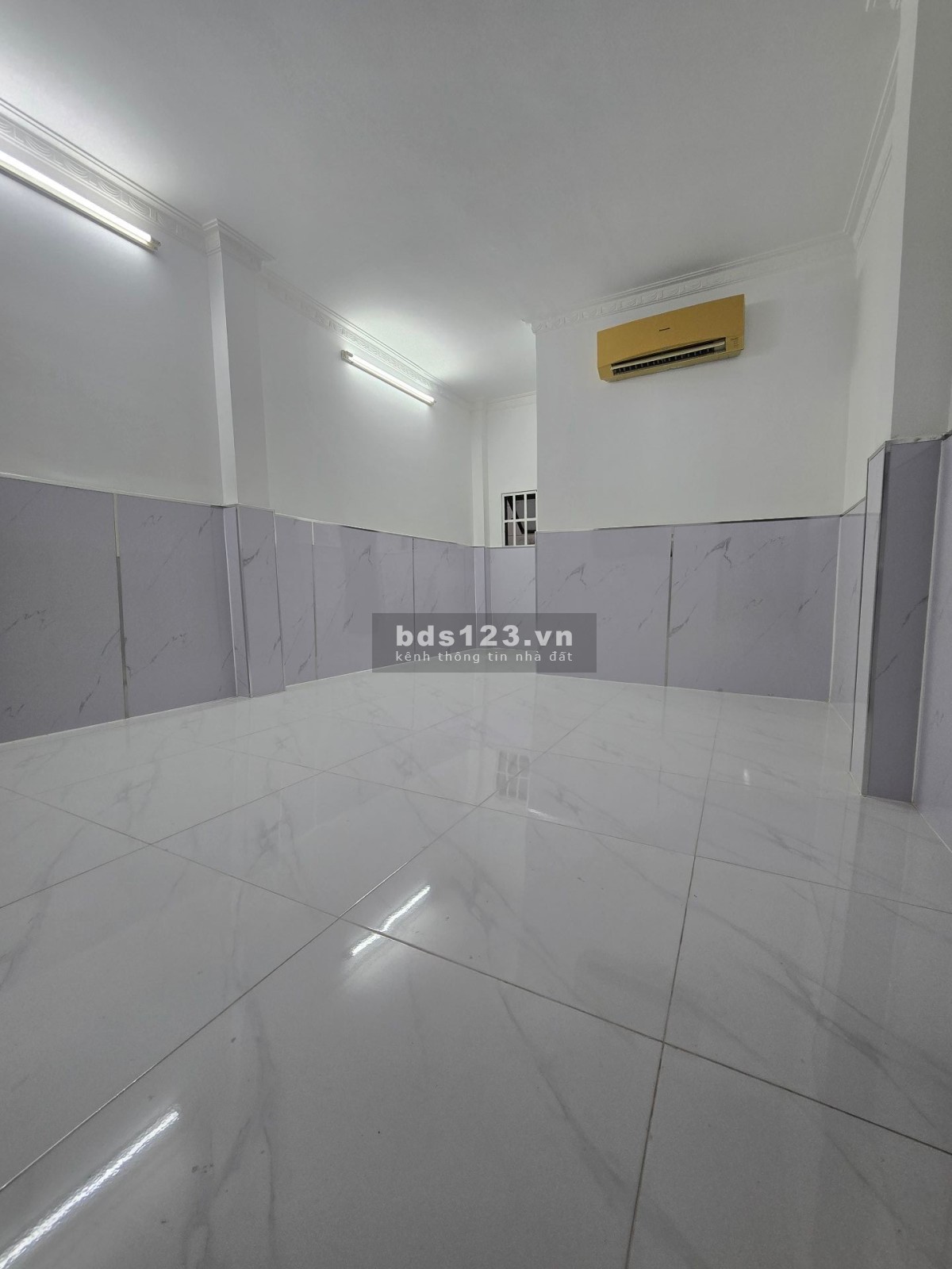 Nhà SHR, HXH phường Phú Thuận, 5’ tới Phú Mỹ Hưng