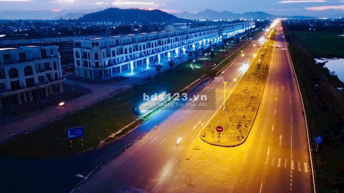 Bán 80m2 đất Quy Nhơn - 700tr - Sổ sẵn