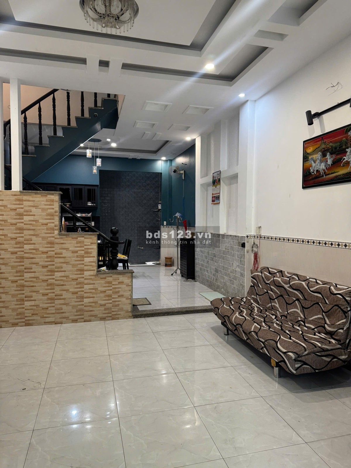 Bán nhà 5x13 Trần Thị Năm, Quận 12, 3 Lầu nhựa xe hơi thông