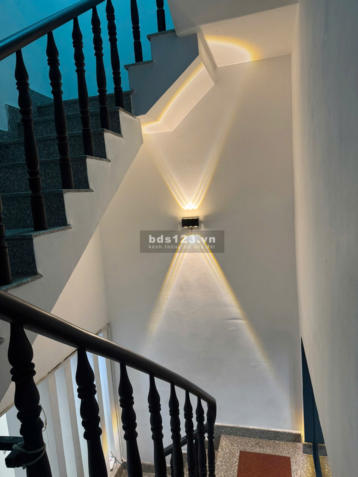 Bán nhà 5x13 Trần Thị Năm, Quận 12, 3 Lầu nhựa xe hơi thông