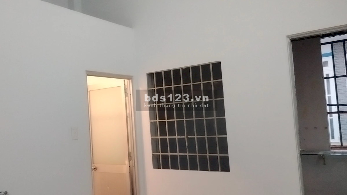 Nhà Nguyên Căn cho thuê dài hạn - Hẻm Xe Hơi trước sau