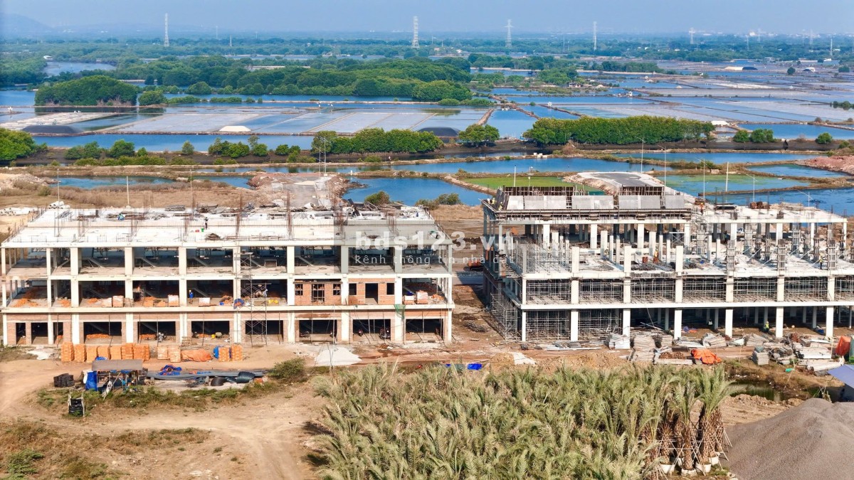 Nhà năm gằn Đại lộ 68m ,6x18=108m2, 4 tầng -293m2 giá yêu thương chi3 cần 1.2 ty sở hữu Ngay Nhà Phồ