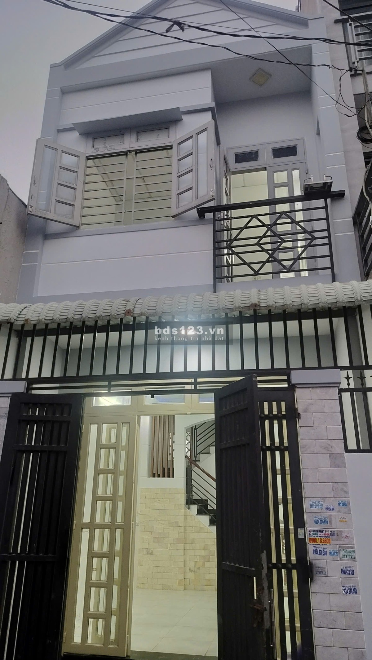 Nhà Nguyên Căn cho thuê dài hạn - Hẻm Xe Hơi trước sau