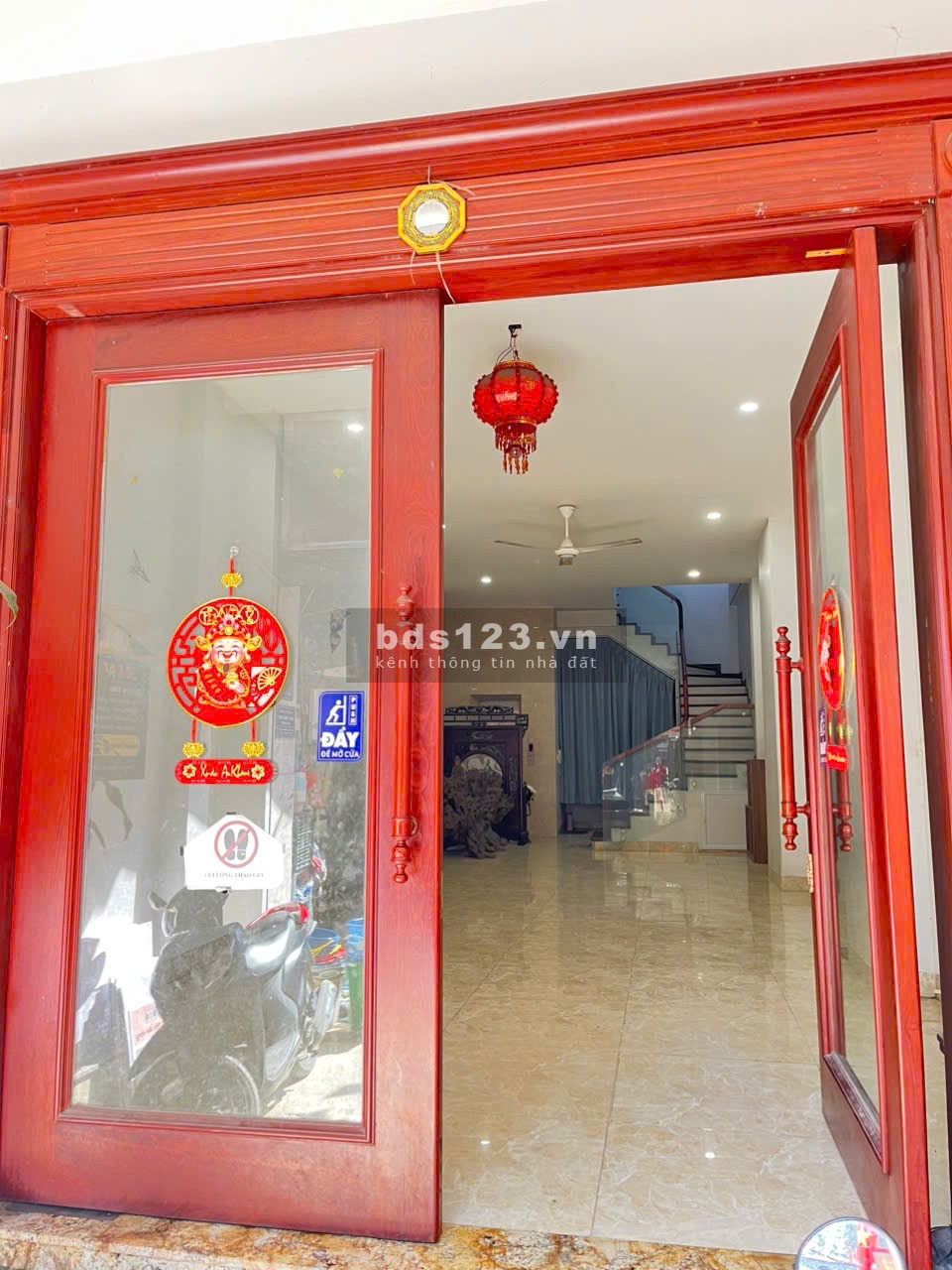 Cho thuê sàn kinh doanh tầng 1,2 gần chợ Nghĩa Đô