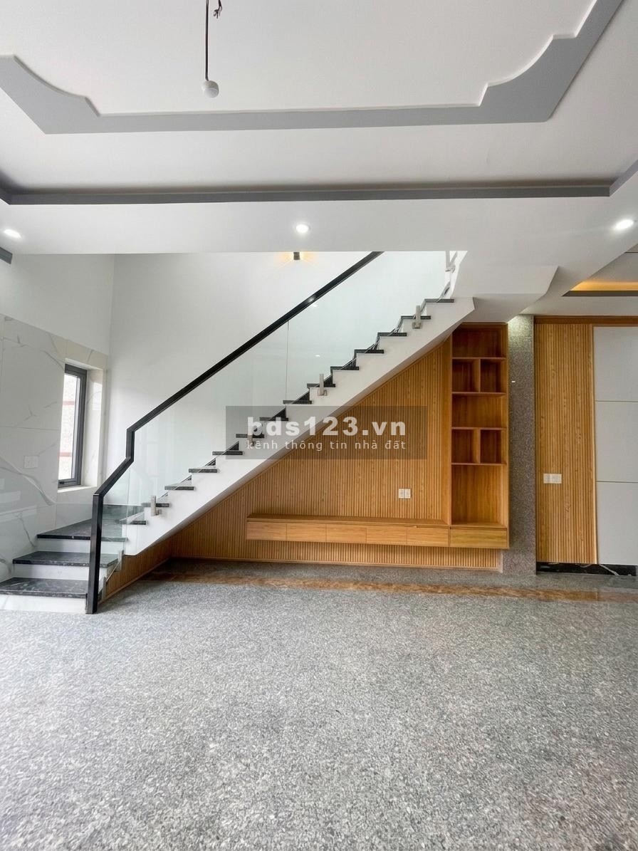 NHÀ 1 TRỆT 2 LẦU (MỚI) GẦN CHANGSHIN - MẶT TIỀN ĐƯỜNG 10M