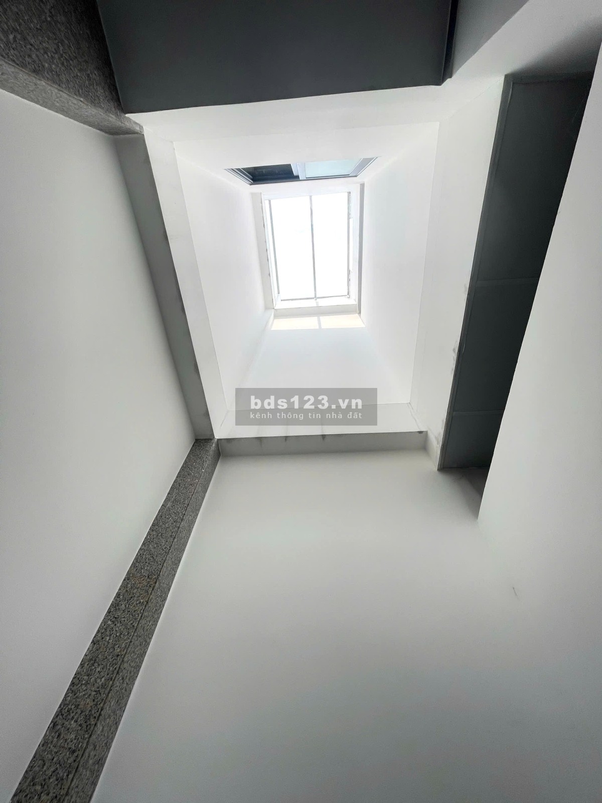 NHÀ 1 TRỆT 2 LẦU (MỚI) GẦN CHANGSHIN - MẶT TIỀN ĐƯỜNG 10M