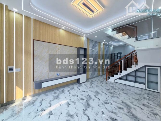 BÁN NHÀ ĐẸP NGAY ĐƯỜNG ĐỒNG KHỞI, CHỈ CẦN 600TR NHẬN…