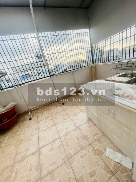 Phòng ban công tách bếp tại 45 Nguyên Hồng, Bình Thạnh - Giá…