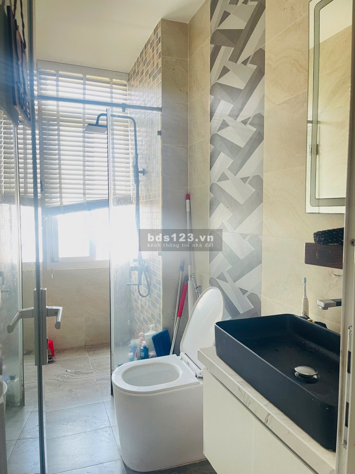 Bán căn hộ 3PN 98m2 tại Lý Thường Kiệt Q11, Tầng 8 Full nội…