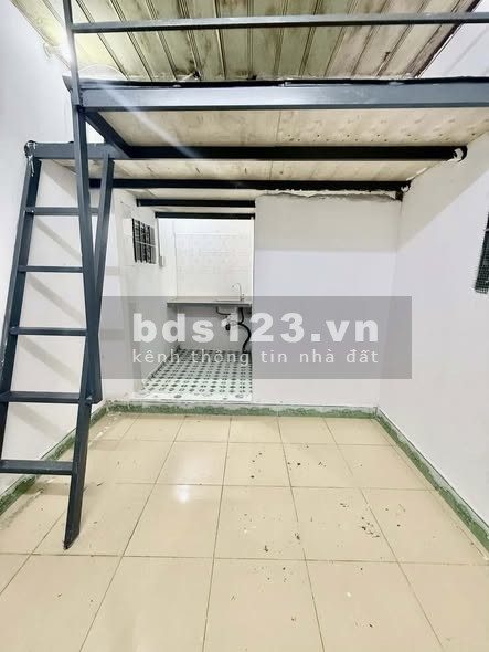 Cho thuê tại 74/1A Phan Văn Hớn, Q12 - Giá 2tr