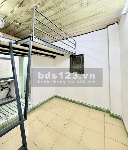 Cho thuê tại 74/1A Phan Văn Hớn, Q12 - Giá 2tr